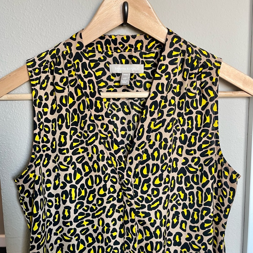 Banana Republic bright yellow cheetah print button-down tank top
